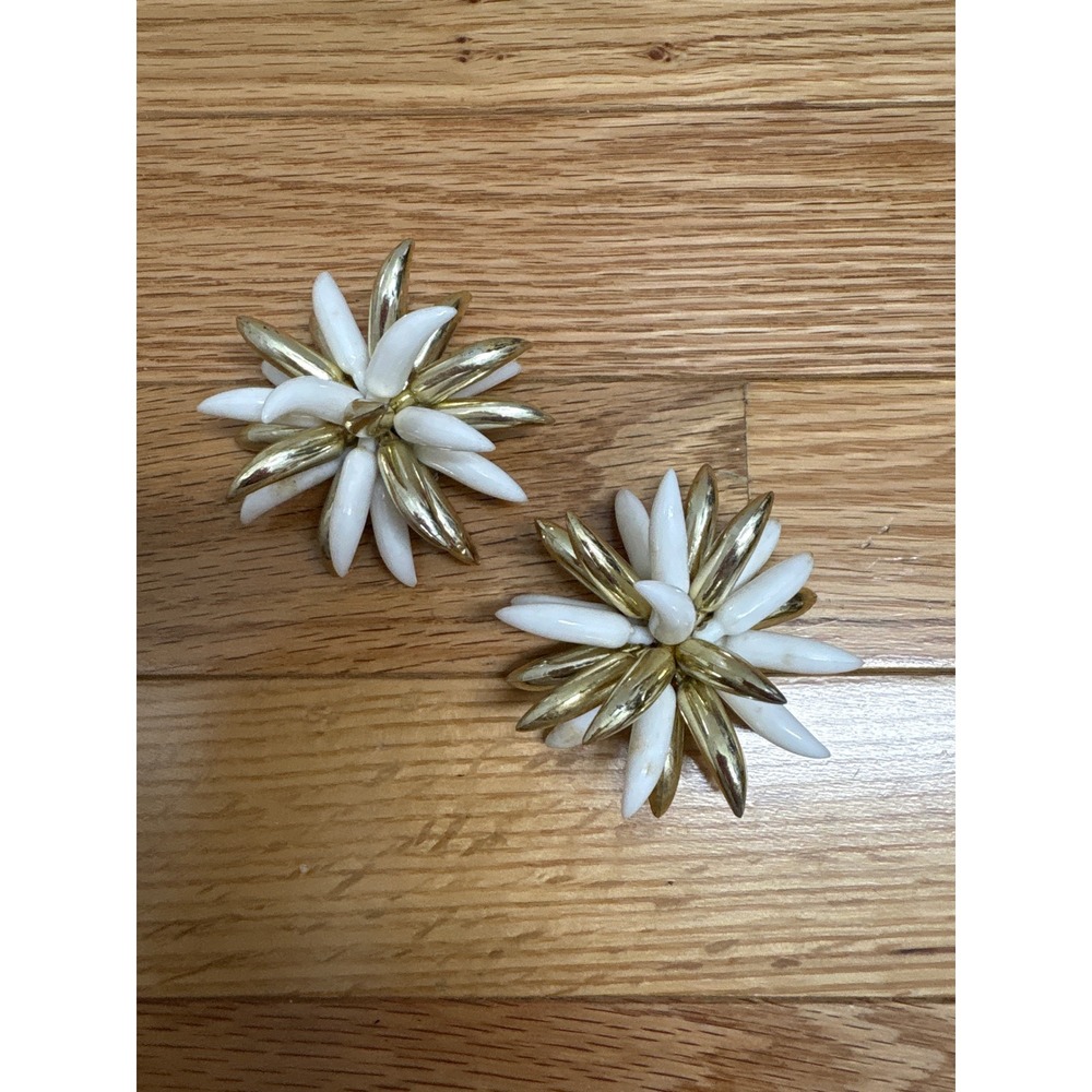 Vintage Starburst Clip On Earrings White Gold Tone Sunburst MCM Statement